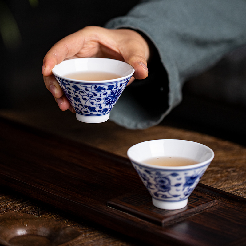 景德镇陶瓷手绘斗笠杯茶杯青花瓷小杯子单杯功夫茶具主人杯品茗杯
