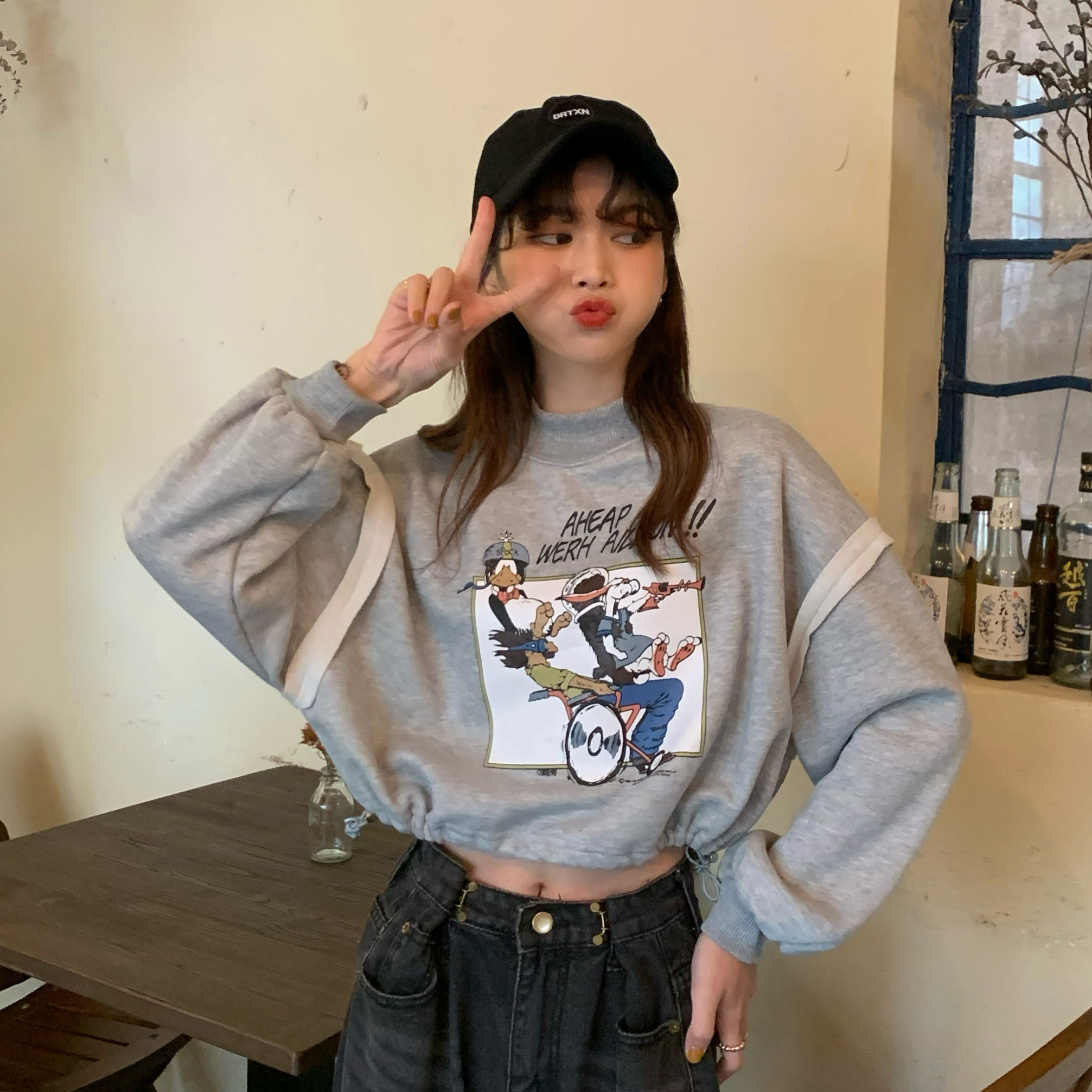 Real shot autumn and winter new half height crew neck cartoon letter short with plush and thickness of 270 g David dress girl