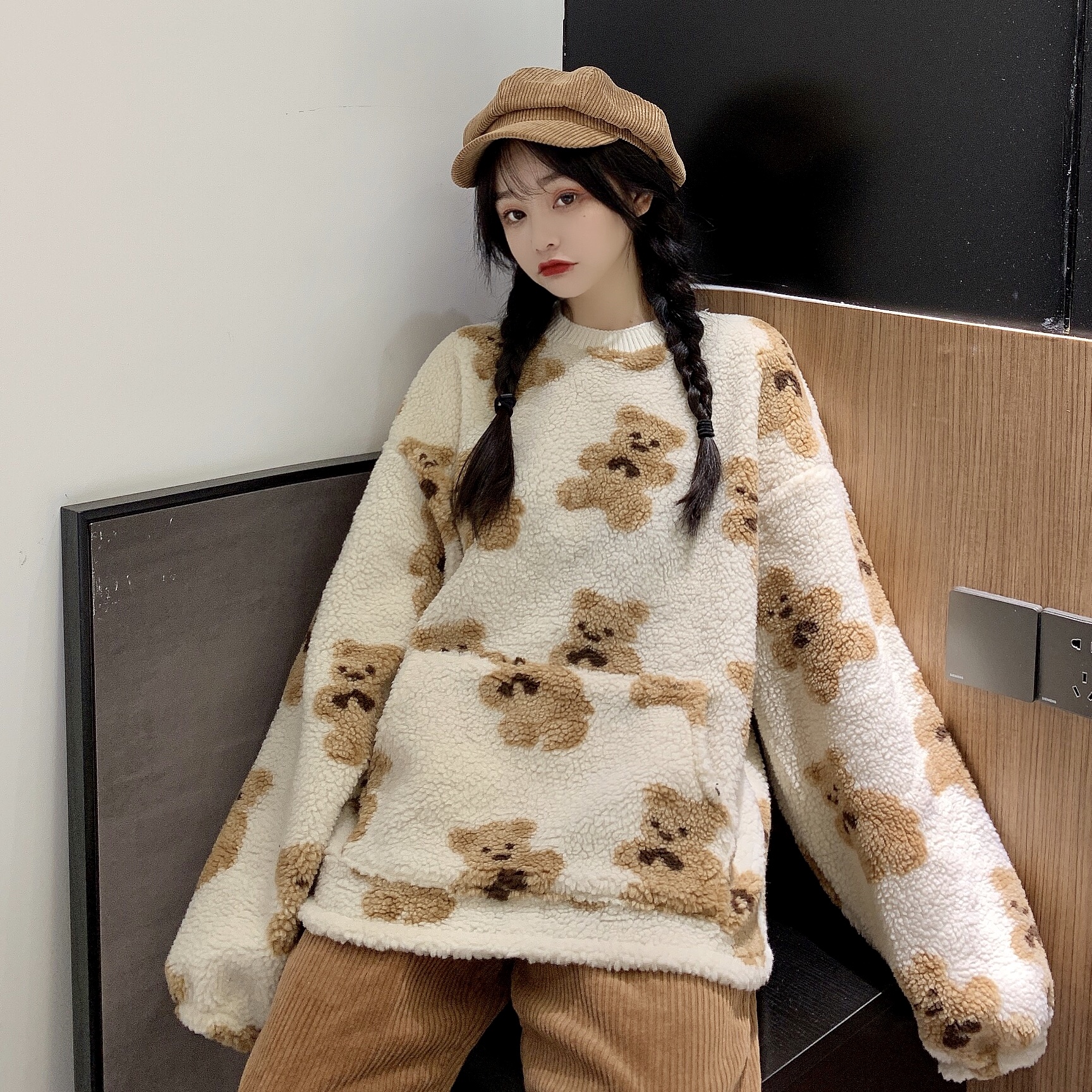 Korean version of new loose bear imitation lamb hair Pullover long sleeve sweater woman in autumn and winter 2020