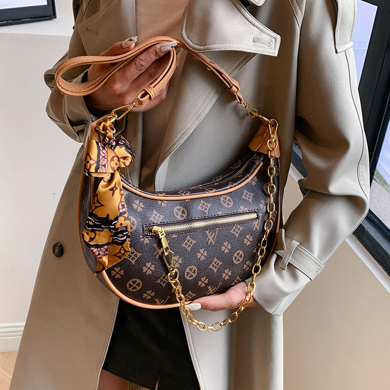 跨境女包批发女士质感单肩包腋下斜挎包时尚印花新月饺子包批发,箱包皮具/热销女包/男包,通用款女包,淘宝优惠券,粉丝福利购,淘宝优惠卷