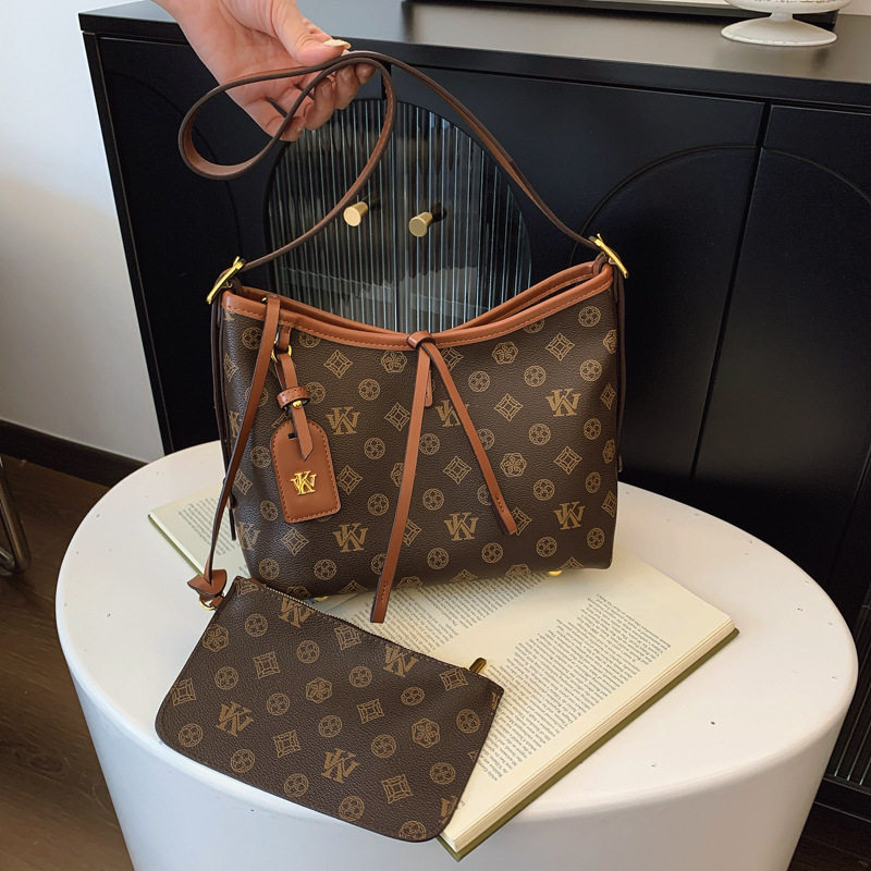 2025新款直播爆款大容量单肩斜跨慵懒风轻便印花高级感女包,箱包皮具/热销女包/男包,通用款女包,淘宝优惠券,粉丝福利购,淘宝优惠卷