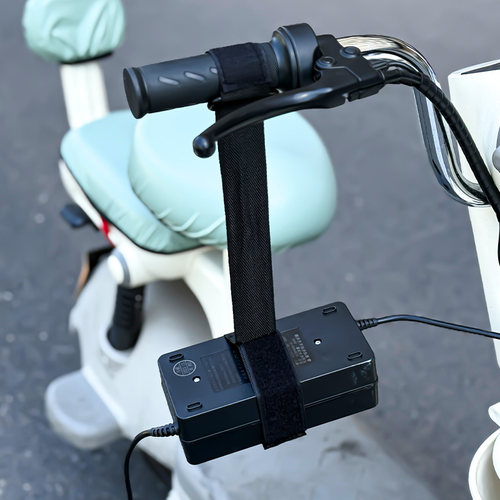 电动车充电器挂钩加厚防掉落随地挂固定架集线器电瓶车充电器挂钩