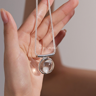 「白开水」系列2025新款白水晶设计感项链女镀银夸张锁骨链