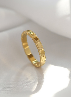 钛钢不掉色复古轻奢小方块戒指