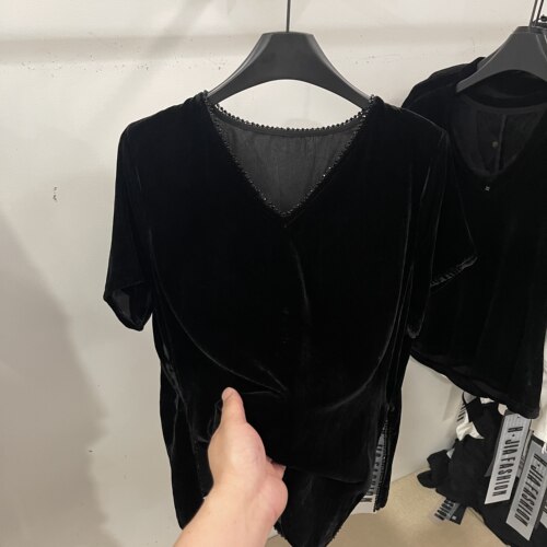 黑色V领钉珠边丝绒短袖T恤女开叉