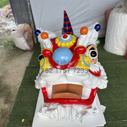 玻璃钢醒狮头盔雕塑定制