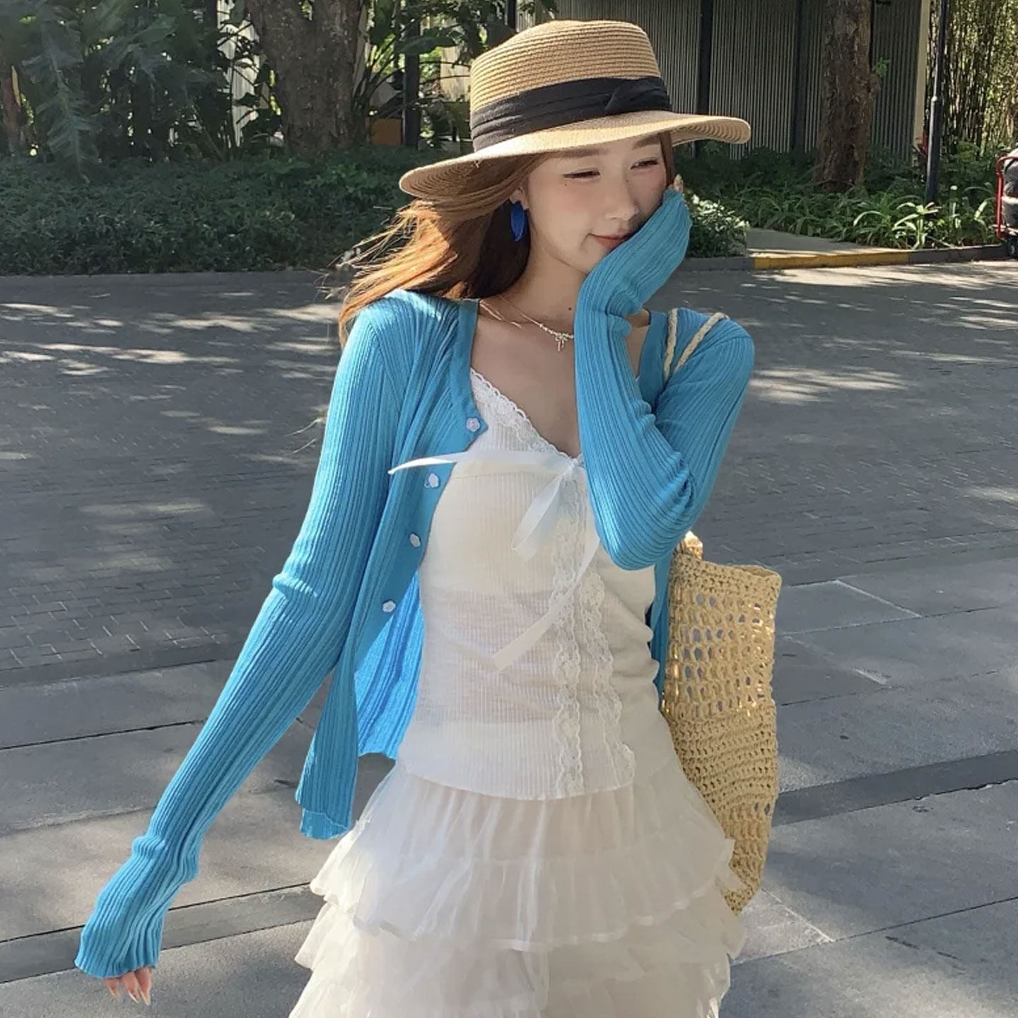 2026春季新款多巴胺克莱因蓝针织开衫女麻花毛衣外套韩系穿搭上衣