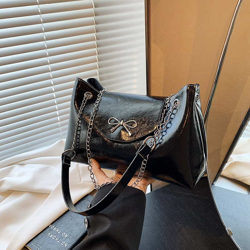 百搭时尚韩版单肩斜跨包高级感