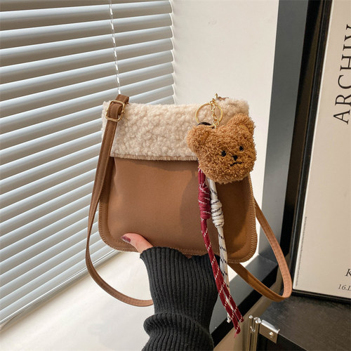 可爱口袋单肩包潮流时尚斜挎女包