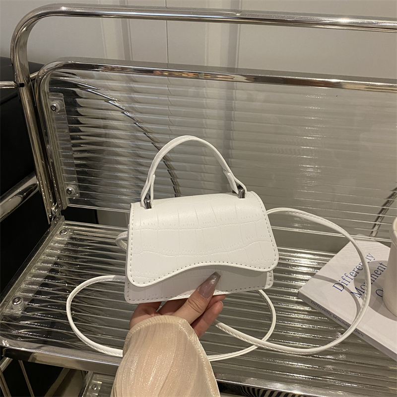 鳄鱼纹小包包女2025新款潮韩系简约洋气沙漏包时尚百搭单肩斜挎包