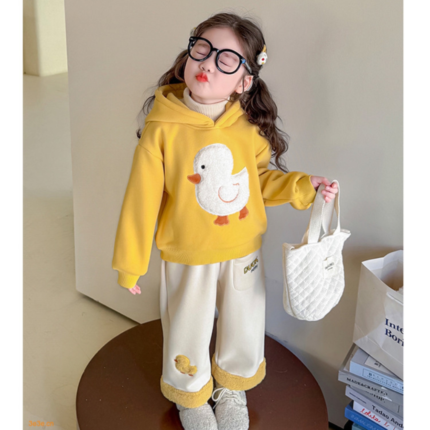 女童套装2025新款洋气时髦加绒加厚冬款黄色连帽卫衣卫裤两件套