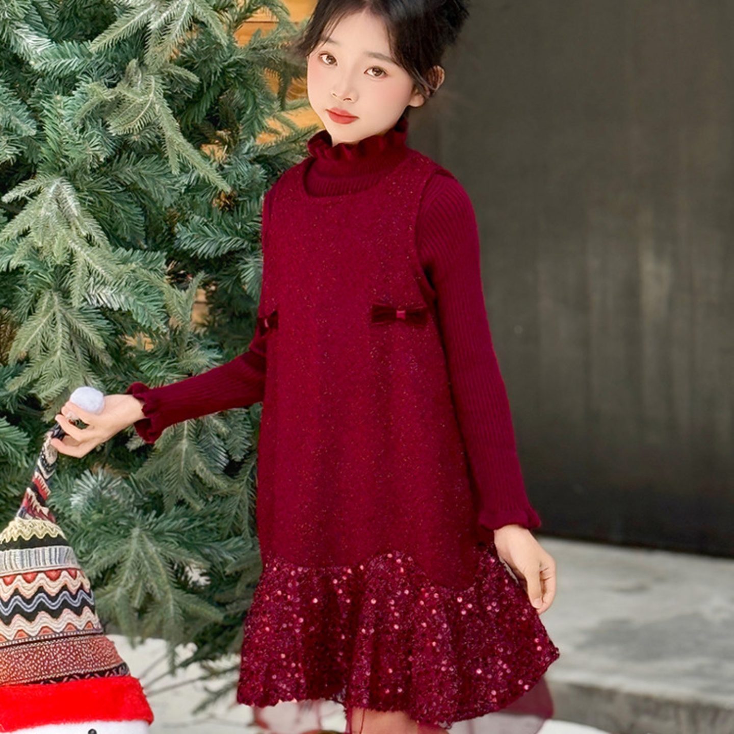 女童红色亮片连衣裙套装2025新款洋气时髦加厚冬款保暖红色新年服