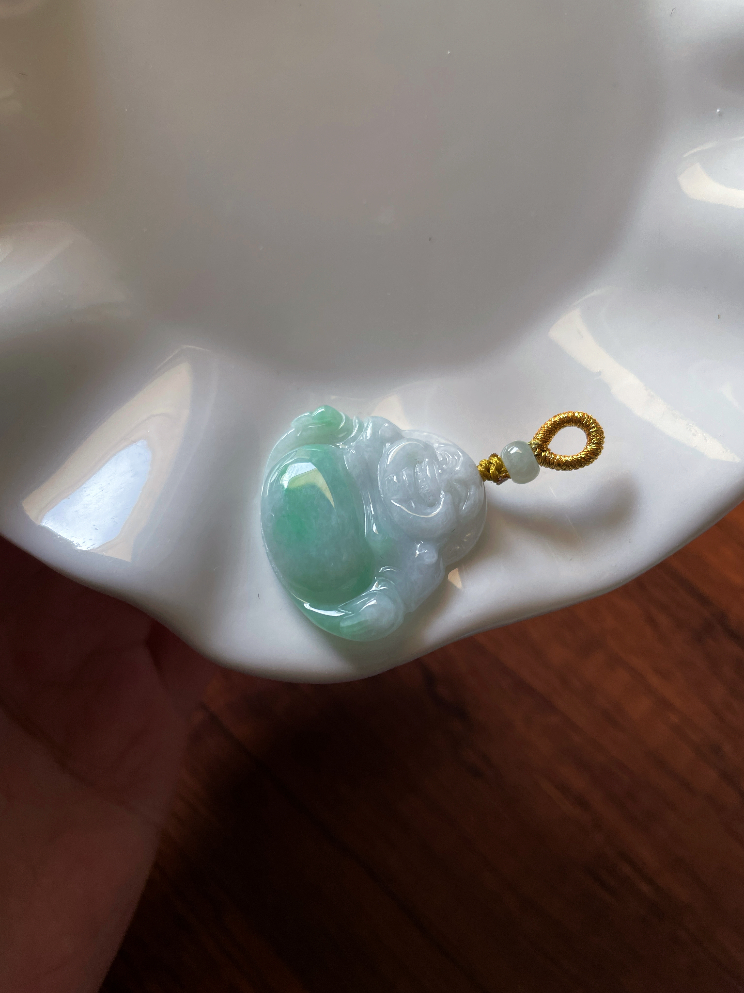天然A货翡翠玉石笑佛弥勒佛白底青飘绿佛公玉石锁骨女生吊坠挂件