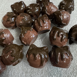 定制巧克力喵喵球仿真食玩diy手工奶油胶冰箱贴树脂配件装饰摆件