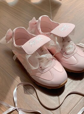 【现货】樱花小熊lo跑绵羊运动原创设计少女运动鞋蝴蝶结可爱球鞋