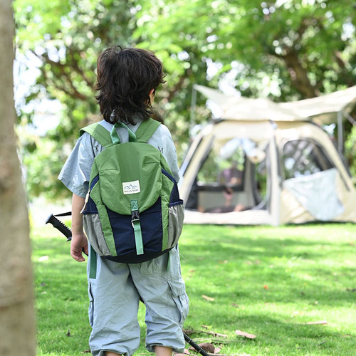 幼儿园男童书包轻便旅行登山背包
