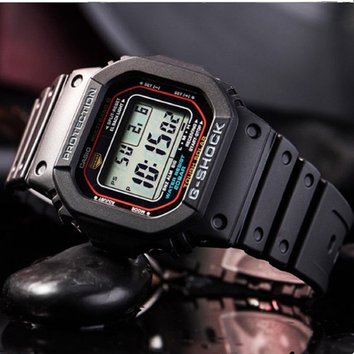 卡西欧王鹤棣同款硬碰硬小方块