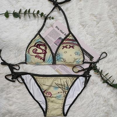 内搭印花度假海岛温泉分体泳衣女