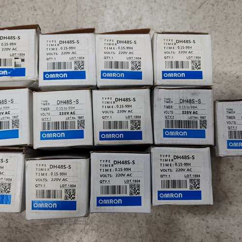 议价欧姆龙DH48S-S 220V数显循环时间继电器全新12个，