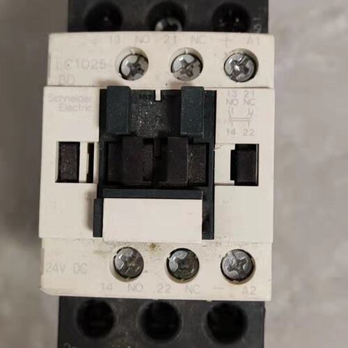 议价施耐德LC1D25BDC接触器，线圈DC24V 就一个实物图