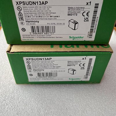 议价施耐德可编程控制器模块，型号XPSUDN13AP，包原装全新