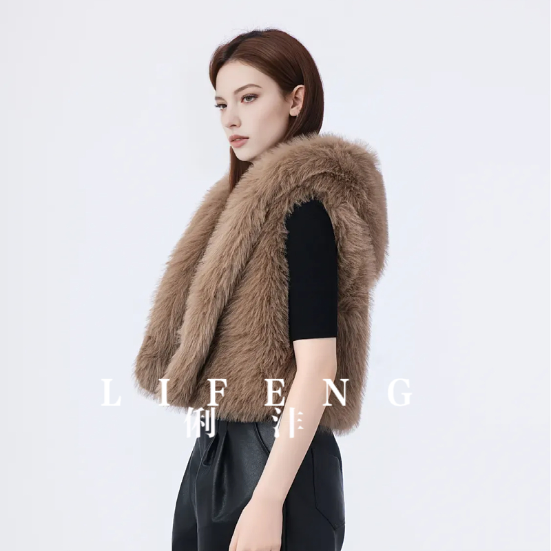 短款连帽马甲2025秋冬新款整皮狐狸毛环保皮草外套女冬季保暖大衣