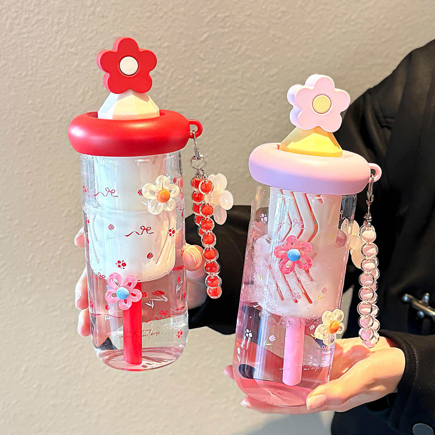 2025新款女高颜值玻璃杯耐高温便携水杯学生高硼硅防爆可爱吸管杯