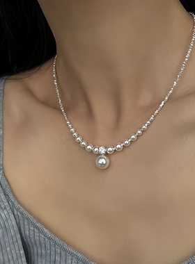 施家强光珍珠渐变项链小众设计高级感锁骨链