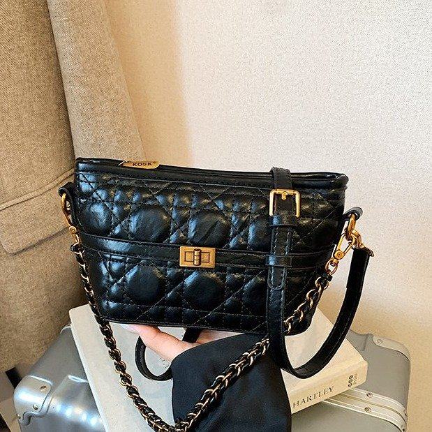 2026冬季新款通用款女包女均码2026年春季女性拉链单肩斜挎包,箱包皮具/热销女包/男包,通用款女包,淘宝优惠券,粉丝福利购,淘宝优惠卷