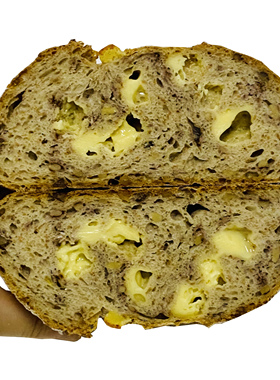 纯全麦欧包无蔗油无糖精乳酪坚果面包奶酪核桃干酪榛子全麦面包