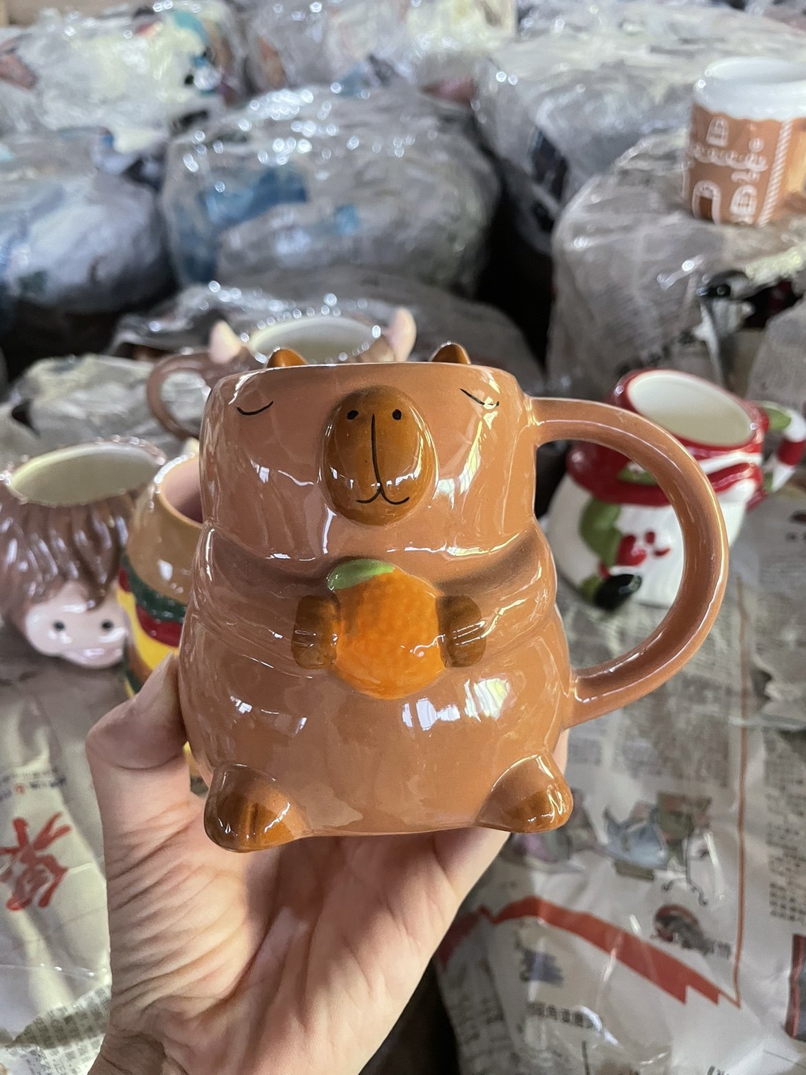 卡皮巴拉水杯陶瓷恒温马克杯暖暖杯带盖杯子可爱咖啡杯生日礼物男