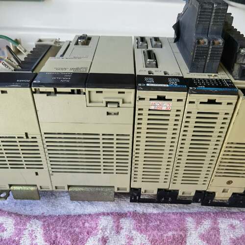 可维修CS1G-CPU44-V1，欧姆龙模块