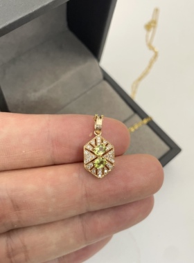 出口日本纯银镀金天然橄榄石吊坠孤品宝石级全净体0.72克拉