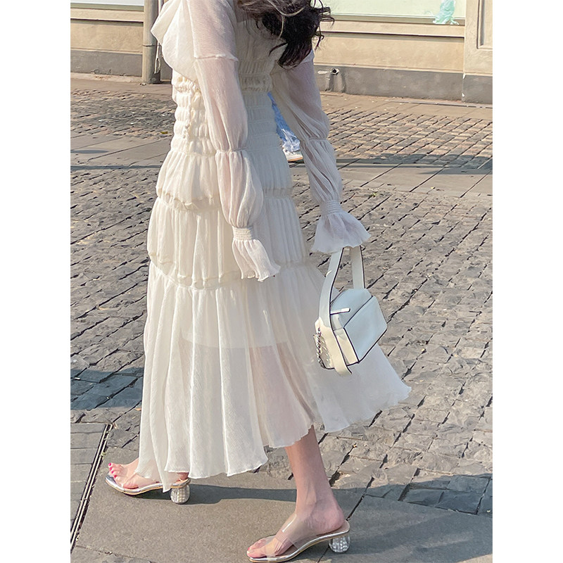 夏天巨好看的法式雪纺连衣裙