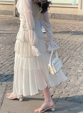 夏天巨好看的连衣裙独特设计感海边度假风雪纺白色法式裙子