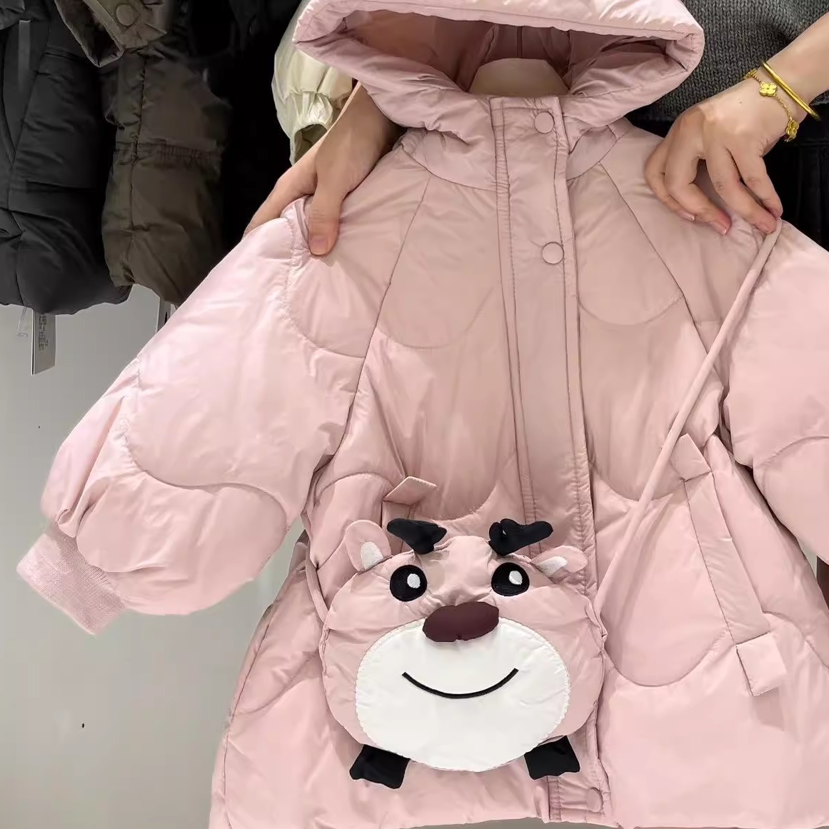 女童冬季加绒加厚可爱羽绒服
