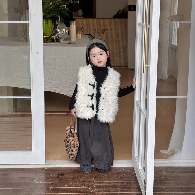 2025冬季新款韩版童装女童牛角扣