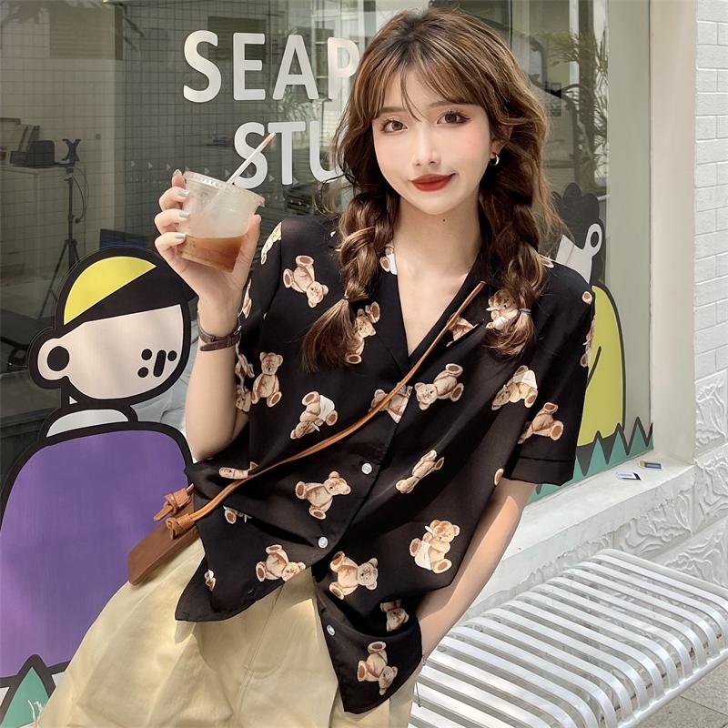 Real shot / real price Korean loose and versatile design personalized bear short sleeve shirt