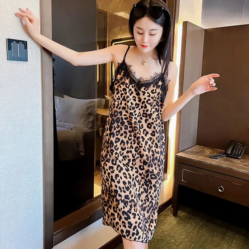 2024夏季新款性感睡衣女蕾丝吊带睡裙冰丝面料柔软舒适美背家居服