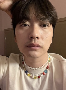 请回答1988同款eliou独立小众设计天然珍珠琉璃花朵项链手工定制