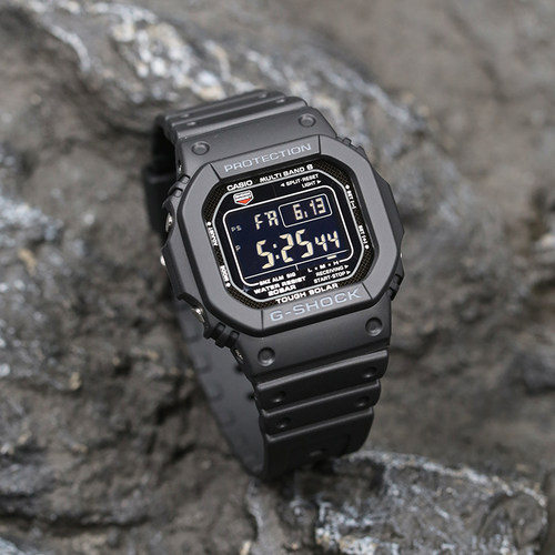 卡西欧手表男GSHOCK小红圈光动能电波黑武士小方块防水 GW-M5610U