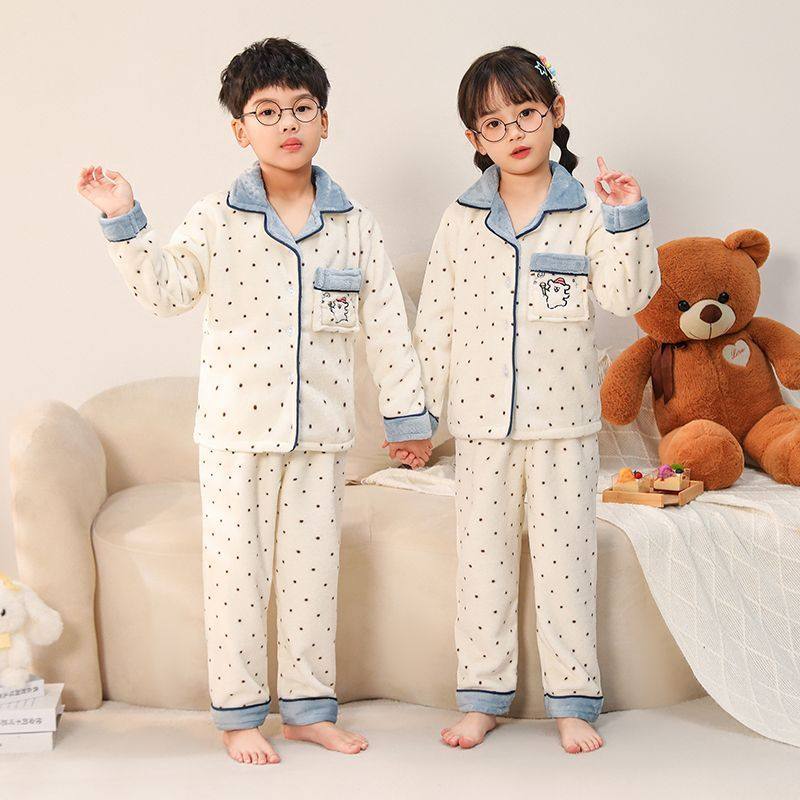 线条小狗珊瑚绒可爱风儿童家居服