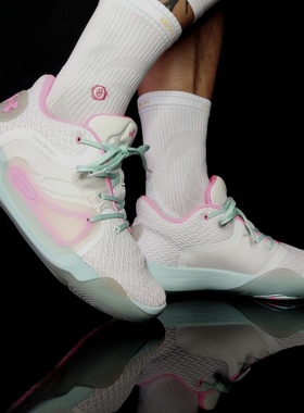 Under Armour Spawn 2低帮实战篮球鞋男 女同款白粉绿3022626-104