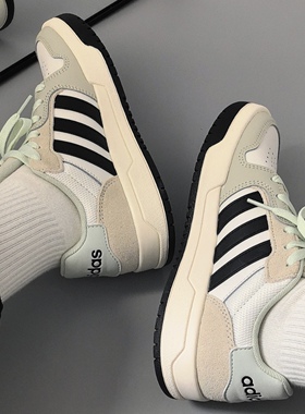adidas ENTRAP 合成革二层牛皮复古篮球风低帮板鞋白黑棕JI2546