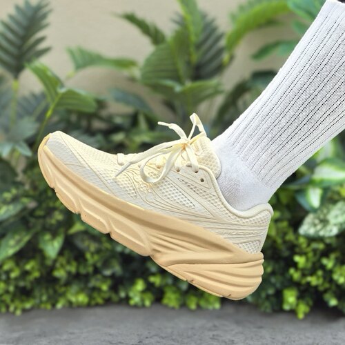 Saucony GUARD AMR卫士荒漠花园 FOR HER跑步鞋女款米色S18238-13