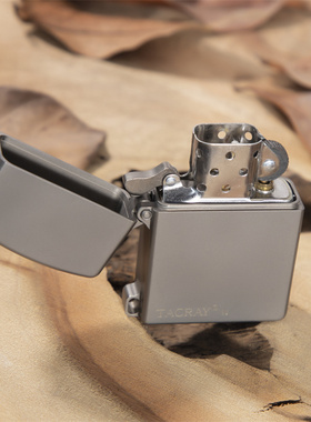 钛爱玩 钛合金煤油打火机盔甲防风硬度高重量轻老式砂轮男士礼品