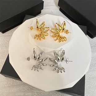 bv渐变弹簧耳环耳圈c形个性欧美潮牌金属质感耳钉2023年新款