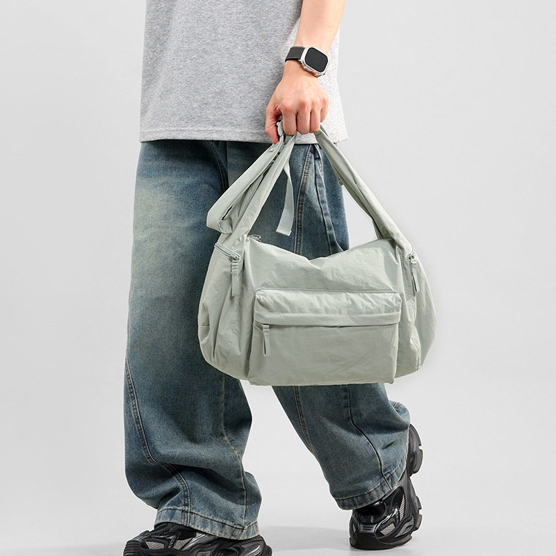 户外轻便斜挎包男女休闲单肩包上班通勤学生上课包旅行休闲饺子包,箱包皮具/热销女包/男包,通用款女包,淘宝优惠券,粉丝福利购,淘宝优惠卷