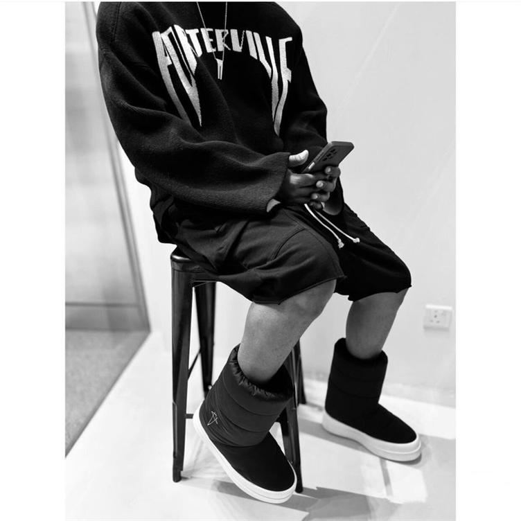 RO风格羊毛圆领标语毛衣