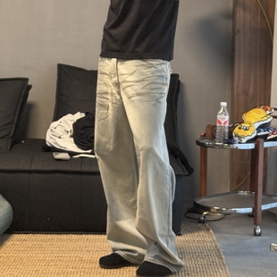 男女同款AC风1981M牛仔裤 浅蓝色破洞猫须设计 休闲通勤日常长裤